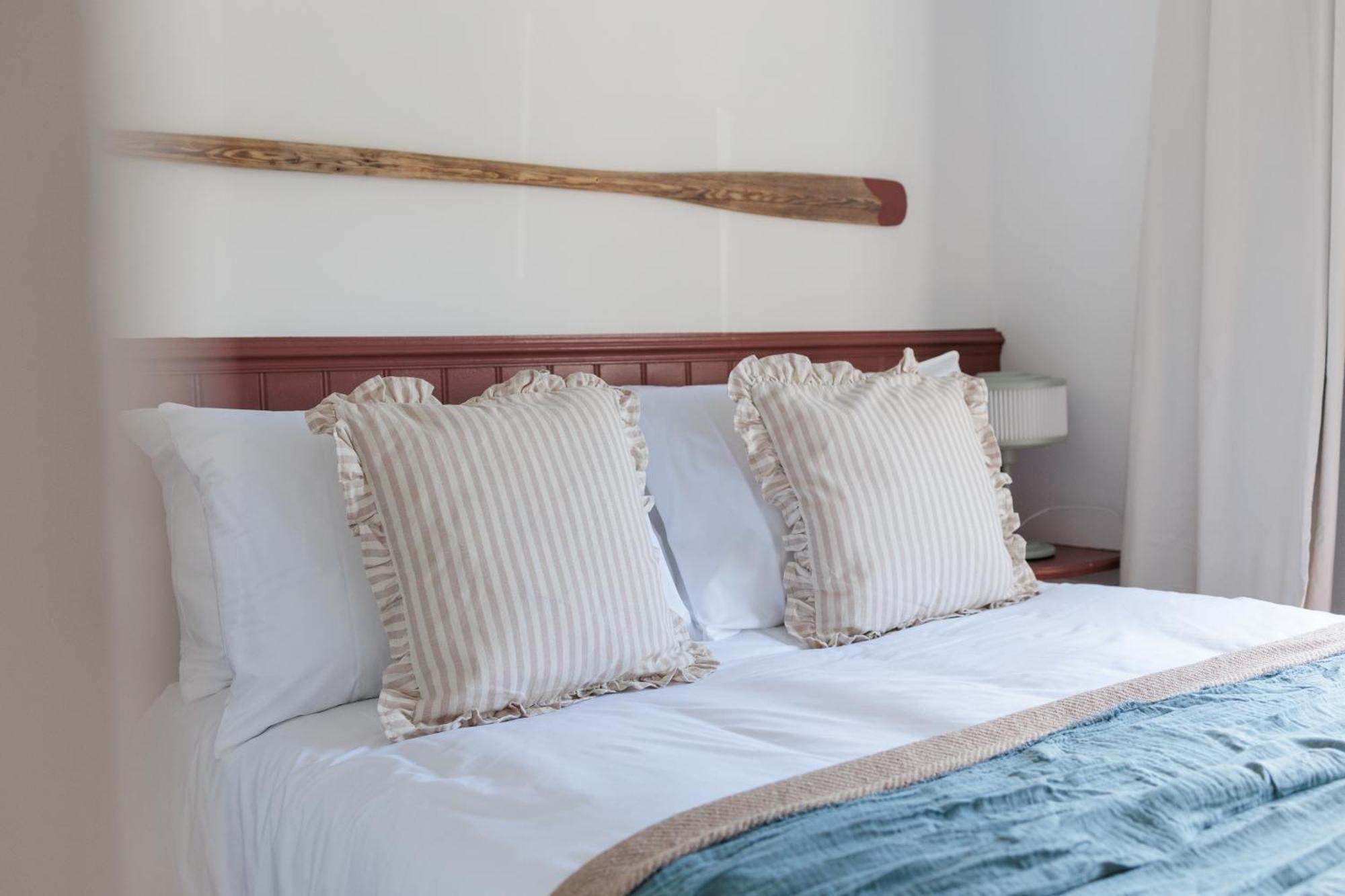 Villa The Retreat, Waterfront & Log Burner Christchurch  Esterno foto