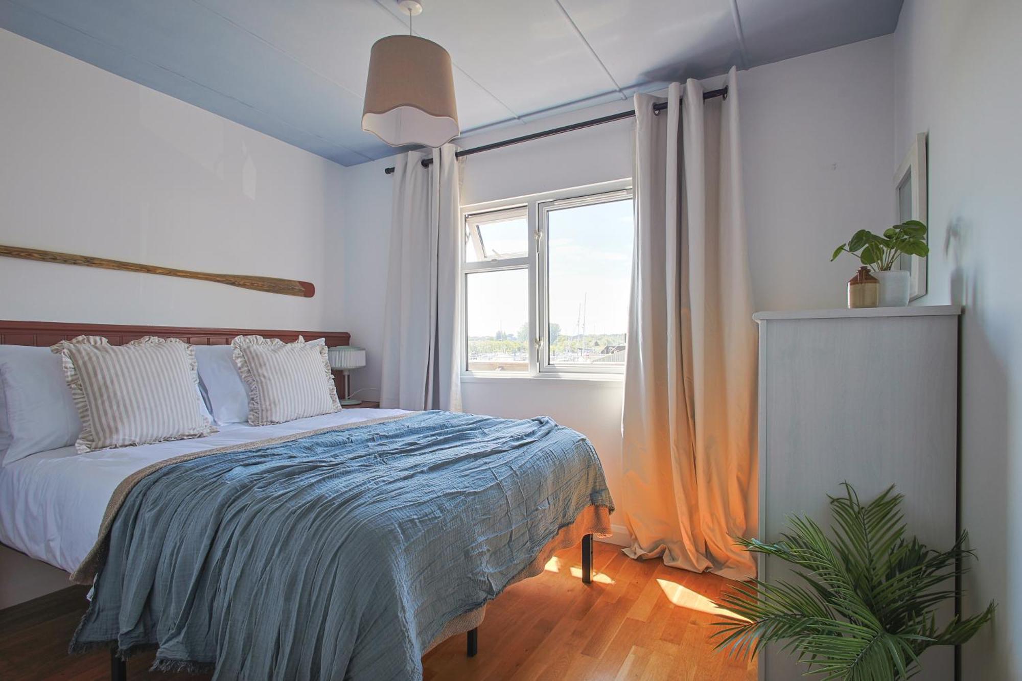 Villa The Retreat, Waterfront & Log Burner Christchurch  Esterno foto