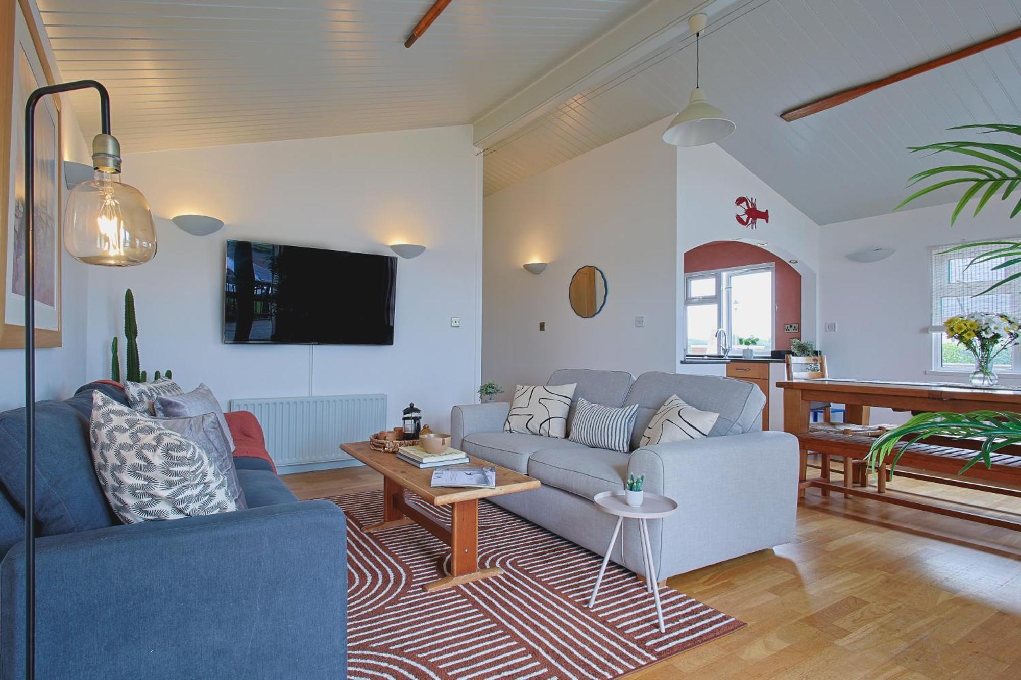 Villa The Retreat, Waterfront & Log Burner Christchurch  Esterno foto