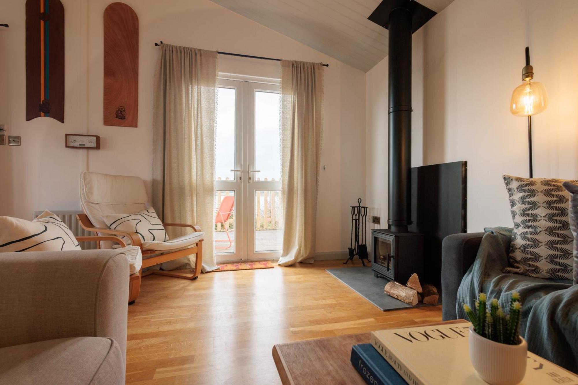 Villa The Retreat, Waterfront & Log Burner Christchurch  Esterno foto